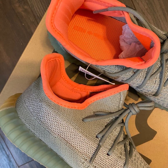 Adidas Yeezy Boost 350 Desert Sage Kids 2Y - Picture 2 of 5